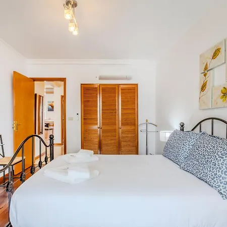 Guestready - Azorean Retreat With Marina View 维拉弗兰卡杜坎普