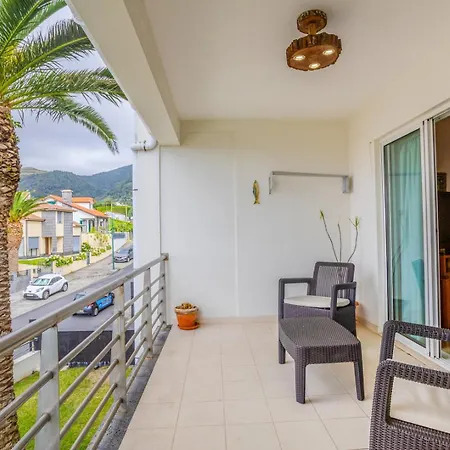 Guestready - Azorean Retreat With Marina View 维拉弗兰卡杜坎普