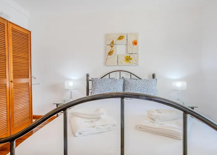 Guestready - Azorean Retreat With Marina View Διαμέρισμα *